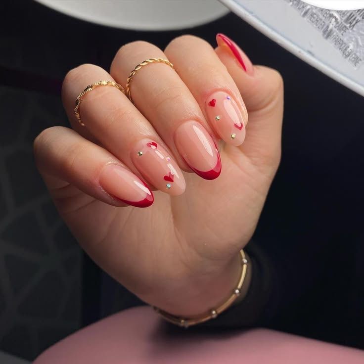 Inspiração de unhas Românticas 4